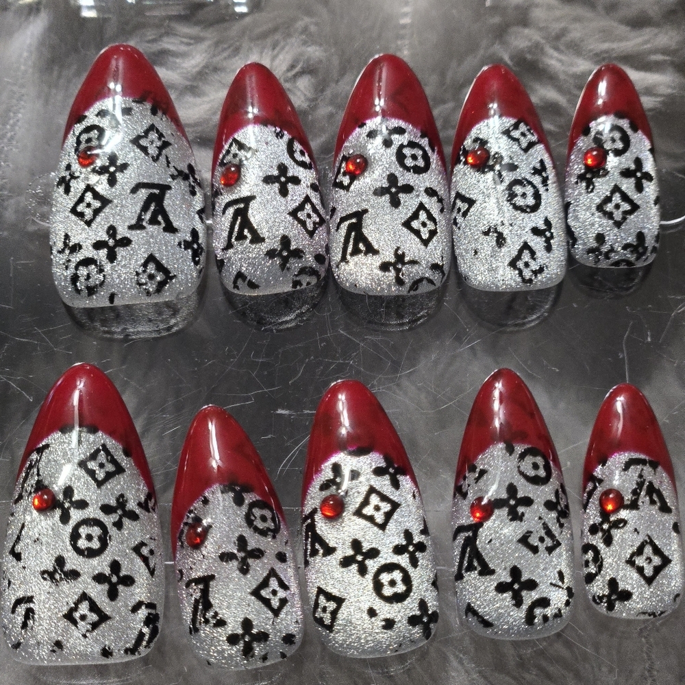 Designer-Inspired Nail Set